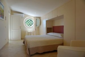 Villa Maddalena : спальня с двуспальной кроватью