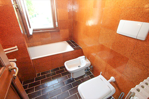 Villa Sabrina : Bathroom with tube
