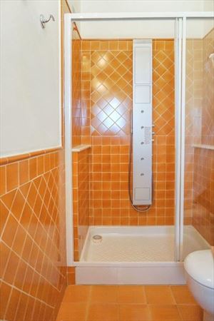 Appartamento Siluetta : Bathroom with shower