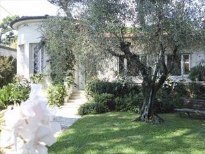 Villa La Riva : Outside view