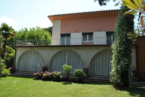 Villa Pineta : Outside view