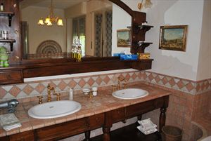 Villa Pineta : Bathroom with shower