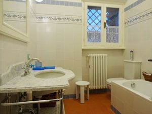 Villa Salome : Bathroom with tube