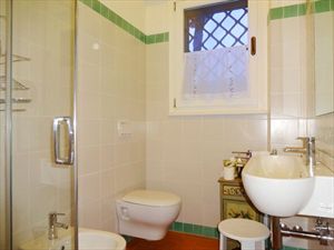 Villa Salome : Bathroom with shower