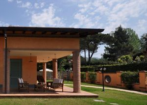 Villa Gialla  : Вид снаружи