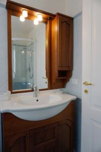 Villa Clivia : Bathroom with shower