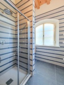 Villa Caravaggio : Bathroom with shower