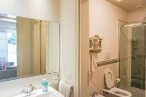 Villa Ostras : Bathroom with shower