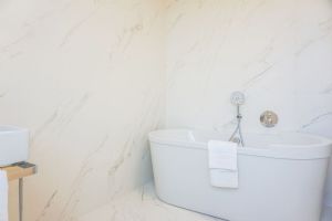 Villa Sweet : Bathroom with tube