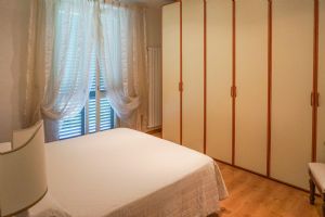Villa Filomena : спальня с двуспальной кроватью