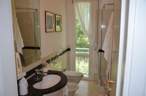 Villa Marina in Fiore : Bathroom with shower