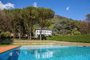 Villa Bonaparte villa singola in affitto e vendita Camaiore