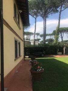 Villa Roma Imperiale Gialla  : Vista esterna