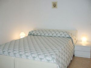 Villa Amanda : спальня с двуспальной кроватью
