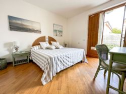 Appartamento Fiori : хозяйская спальня
