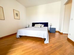 Appartamento Fiori : спальня с двуспальной кроватью