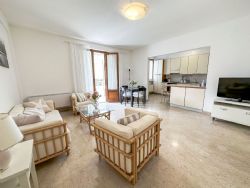 Appartamento Fiori : apartment to rent Centro Storico Forte dei Marmi