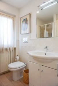 Villa Glicine : Bathroom