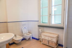 Villa Margot : Bathroom with shower