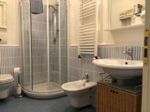 Villa Colibri 2 : Bathroom with shower
