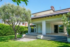 Villa Reggio : Вид снаружи