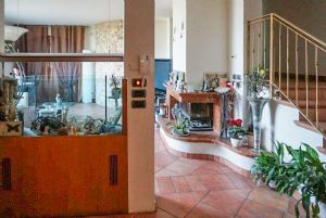 Villa Bargecchia : Inside view