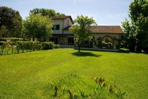 Villa Moratti : Вид снаружи
