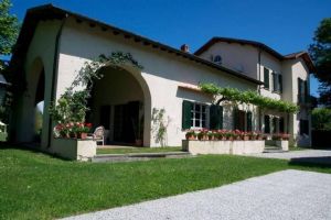 Villa Moratti : Вид снаружи