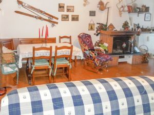 Appartamento Cerreto : Dining room