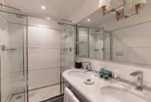 Appartamento Oasi : Bagno con doccia