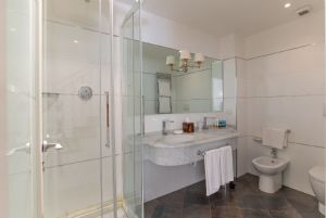 Appartamento Oasi : Bagno con doccia