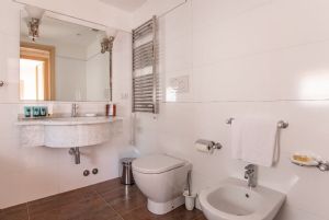 Appartamento Oasi : Bagno con vasca
