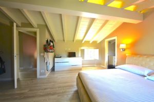 Villa Romanza : спальня с двуспальной кроватью