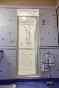 Villa Sunrise : Ванная комната с душем