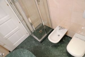Appartamento Giustino : Bathroom with shower