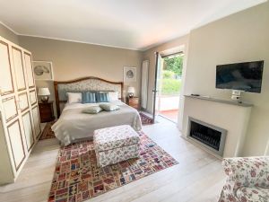 Villa Sunset : спальня с двуспальной кроватью