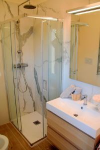 Villa Alex : Ванная комната с душем