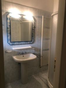 Appartamento Amato : Ванная комната с душем