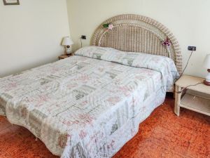Villa Rosa : спальня с двуспальной кроватью