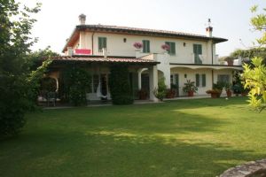Villa Sara : Outside view