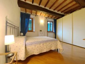 Villa Silenzio : спальня с двуспальной кроватью