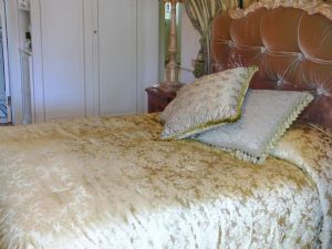 Villa Diadema : спальня с двуспальной кроватью