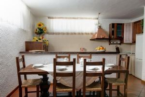 Appartamento Madeo : Sala da pranzo