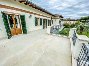 Villa Champenoise : Terrazza panoramica