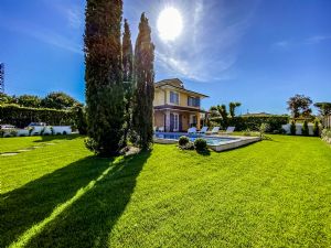 Villa Lucilla : Вид снаружи