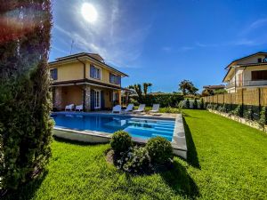 Villa Lucilla : Outside view