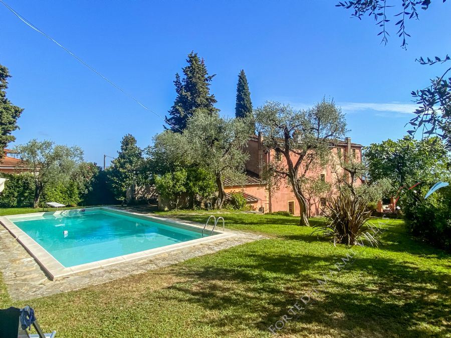 Villa Colonica Vista Mare - Detached villa to Rent and for Sale Massarosa