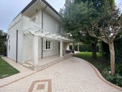 Villa Daniela : Вид снаружи