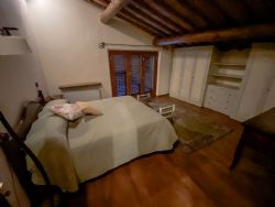Villa Lucchesia : Camera matrimoniale