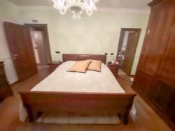 Villa Lucchesia : Спальня